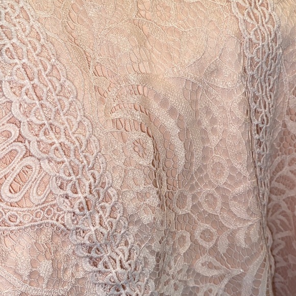 Cable & Gauge Soft Pink Lace Top - Picture 12 of 12